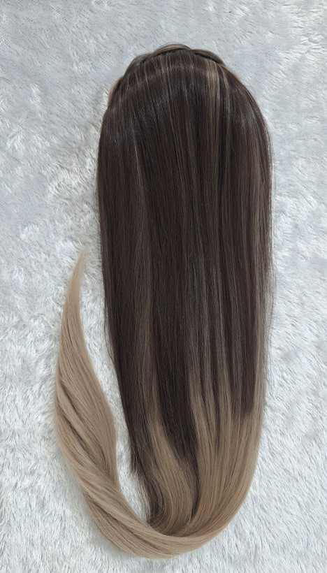 اکستنشن یکسره پشت مویی متصل به تل قد60 (آمبره)